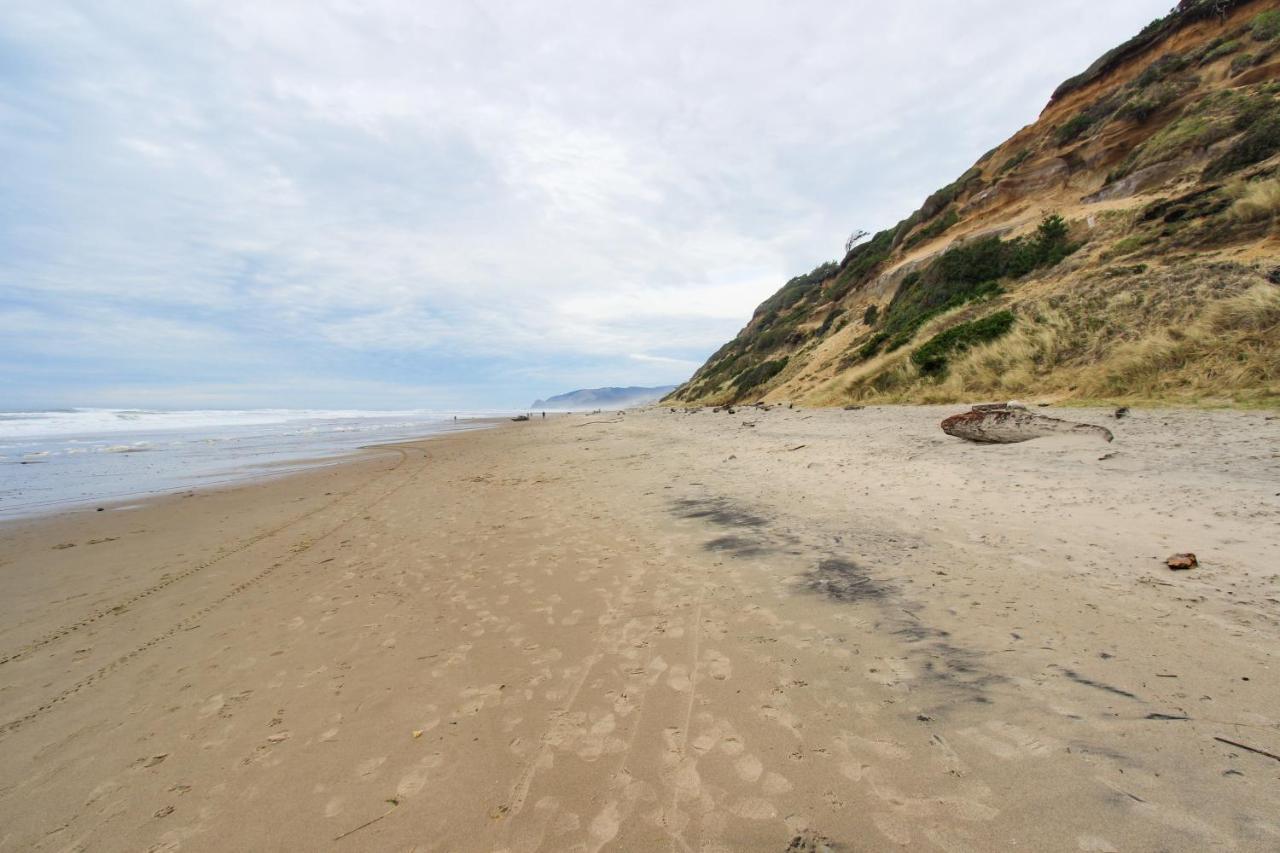 The Money Pit Beach House Vila Lincoln City Exterior foto